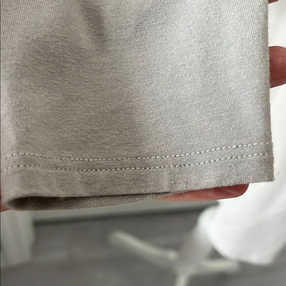 Eileen Fisher Gray Relaxed Tunic Top. NWOT SZ M - Picture 3 of 9